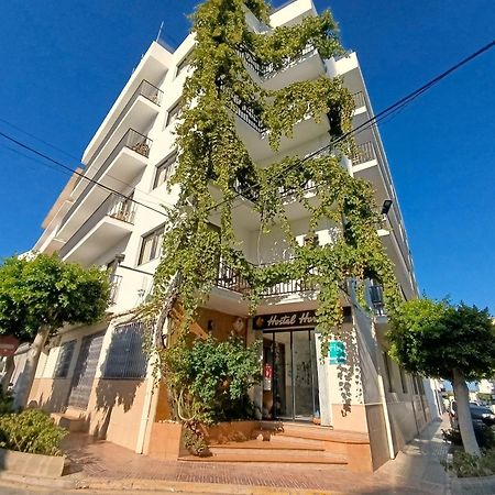 Hostal Horizonte Sant Antoni de Portmany Extérieur photo The building of the university library