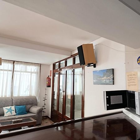 Hostal Horizonte Sant Antoni de Portmany Extérieur photo A 3D rendering of a living room