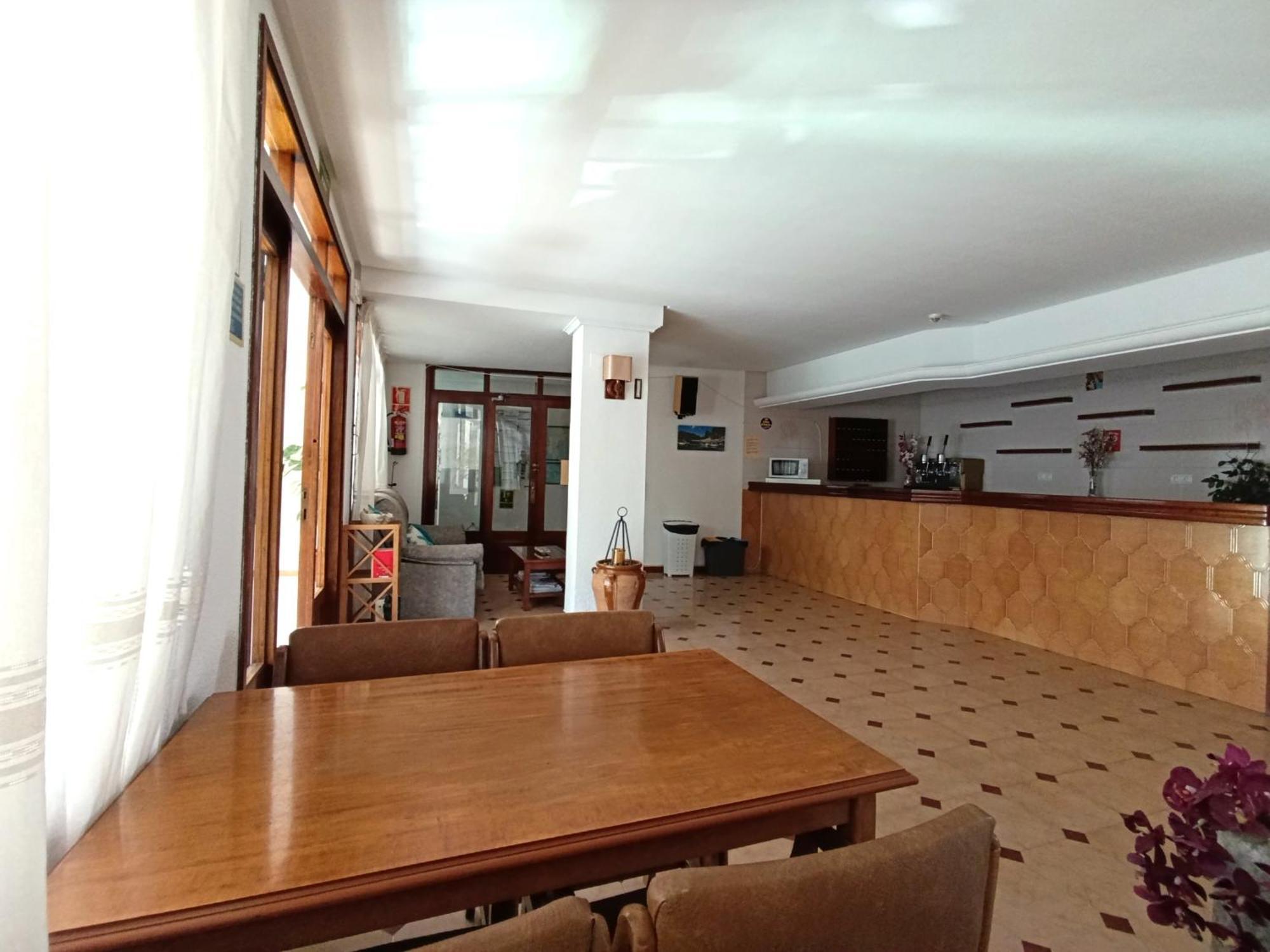 Hostal Horizonte Sant Antoni de Portmany Extérieur photo The interior of the house